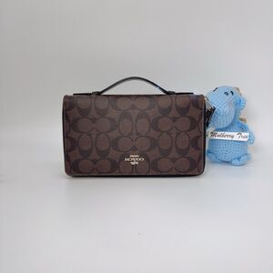 Coach F23552 Double Zip Travel Wallet In Signature Canvas Card Phone Pouch NWT